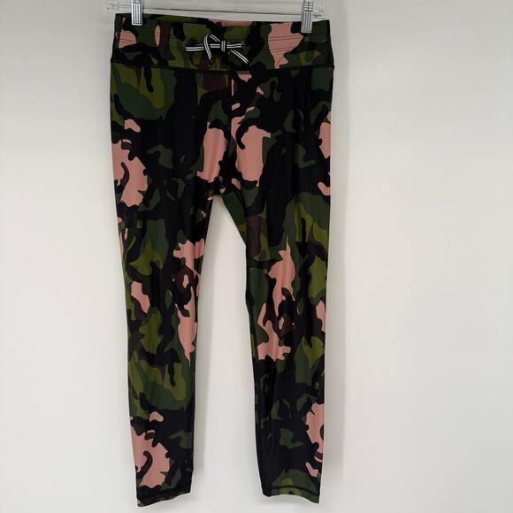 The Upside Camo Crystal Cropped Leggings Women's Size 8 Green Pink Performance - Picture 2 of 8